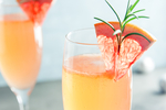 How much champagne belongs in mimosas?