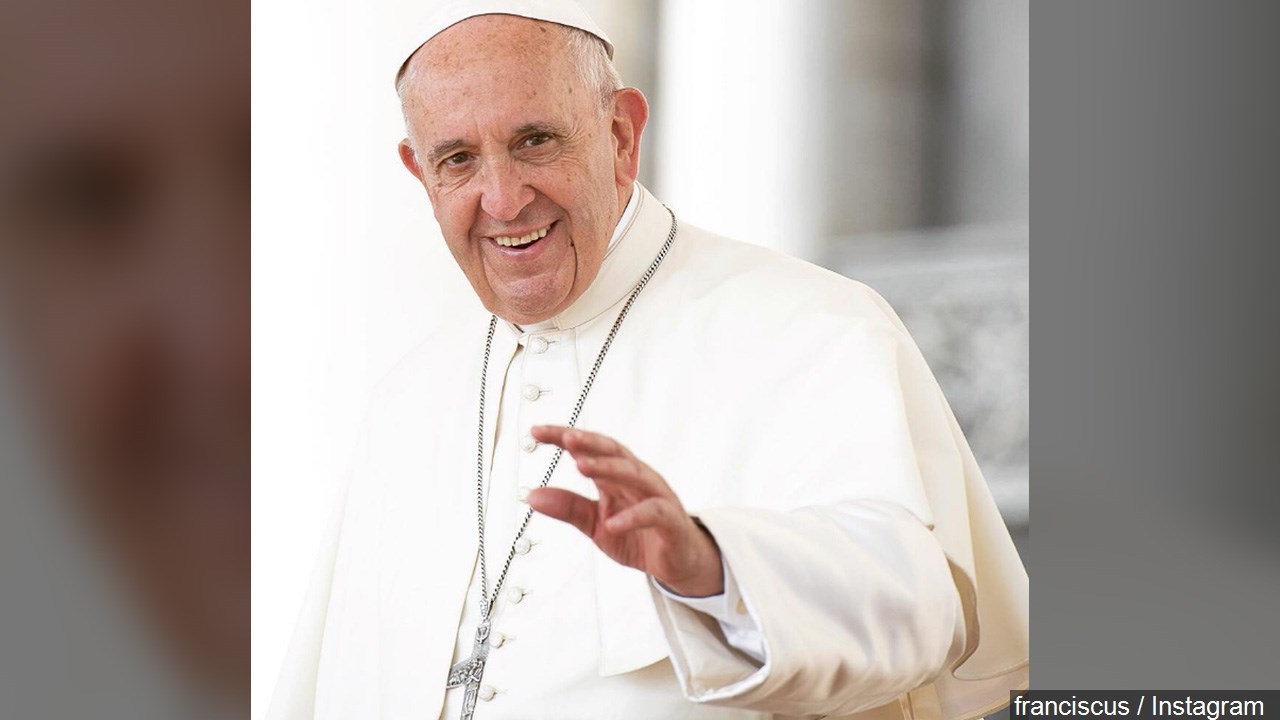 Should Pope Francis donate money to migrants in Mexico?