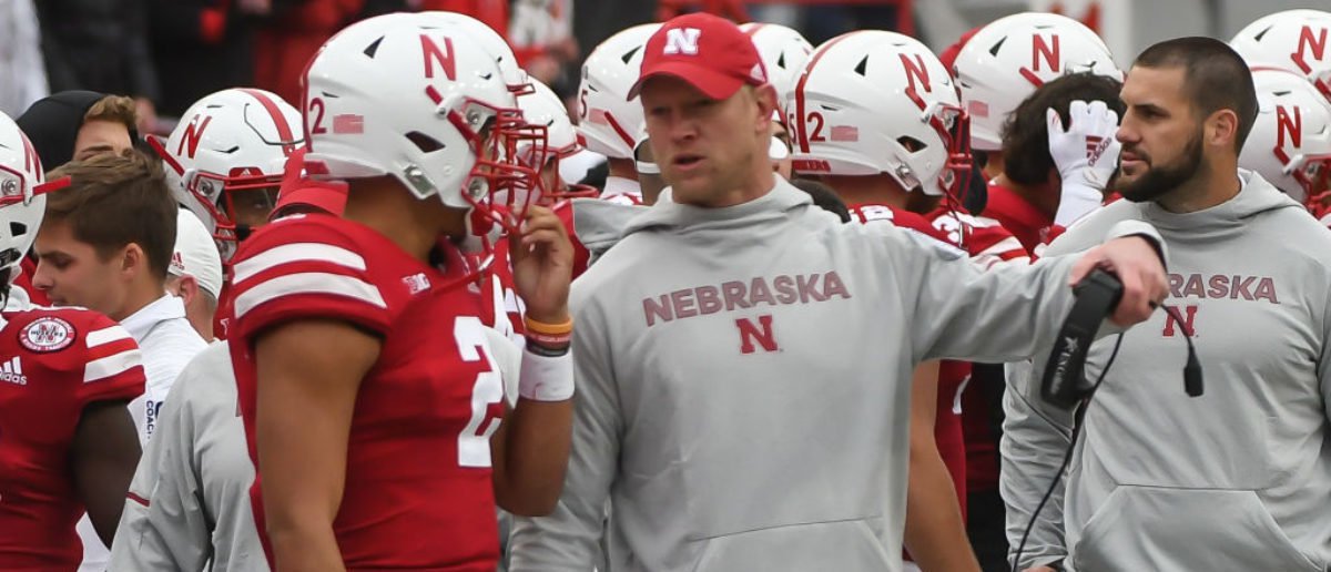 Does the Scott Frost training video tweet disrespect Navy SEALs?