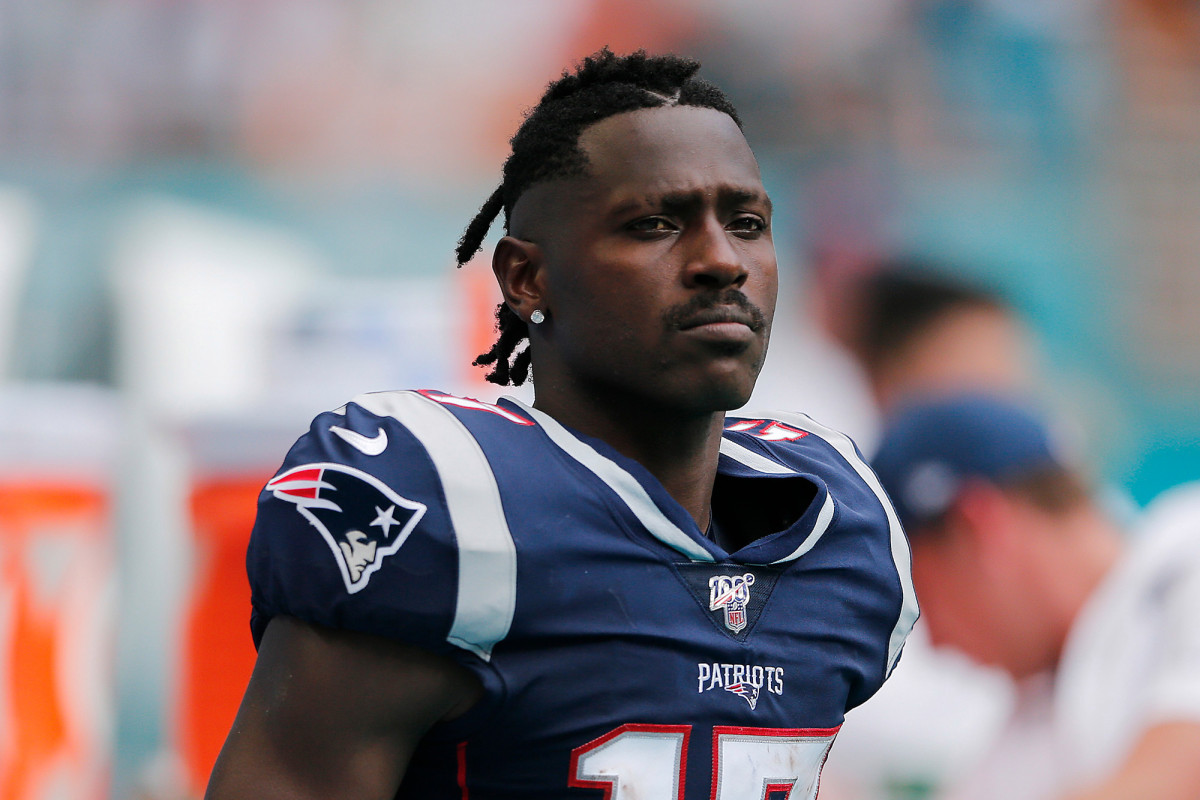 Should the Patriots consider bringing Antonio Brown back?