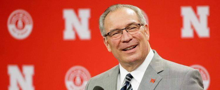 Was Bill Moos right to call out Tommie Frazier’s tweet?