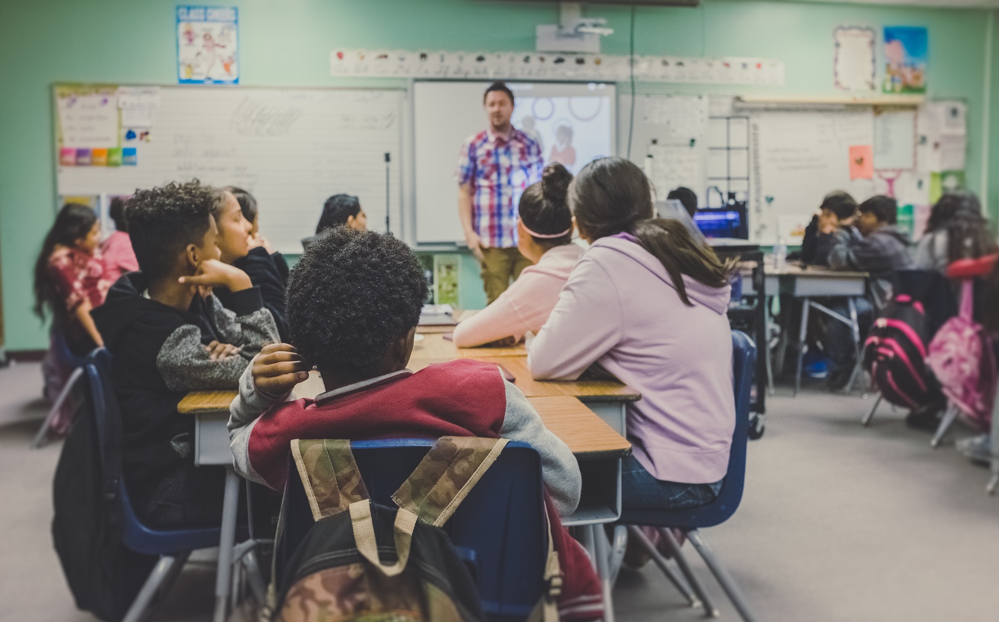 Should teachers be allowed to carry guns at school?
