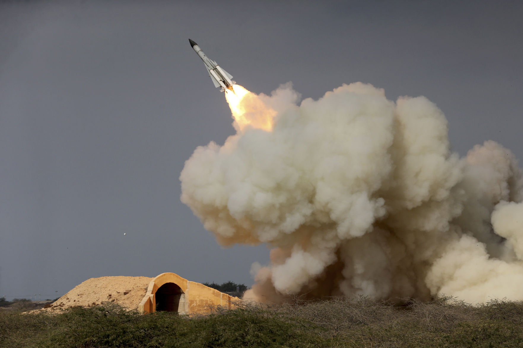 What should the U.S. do in this proxy war with Iran?