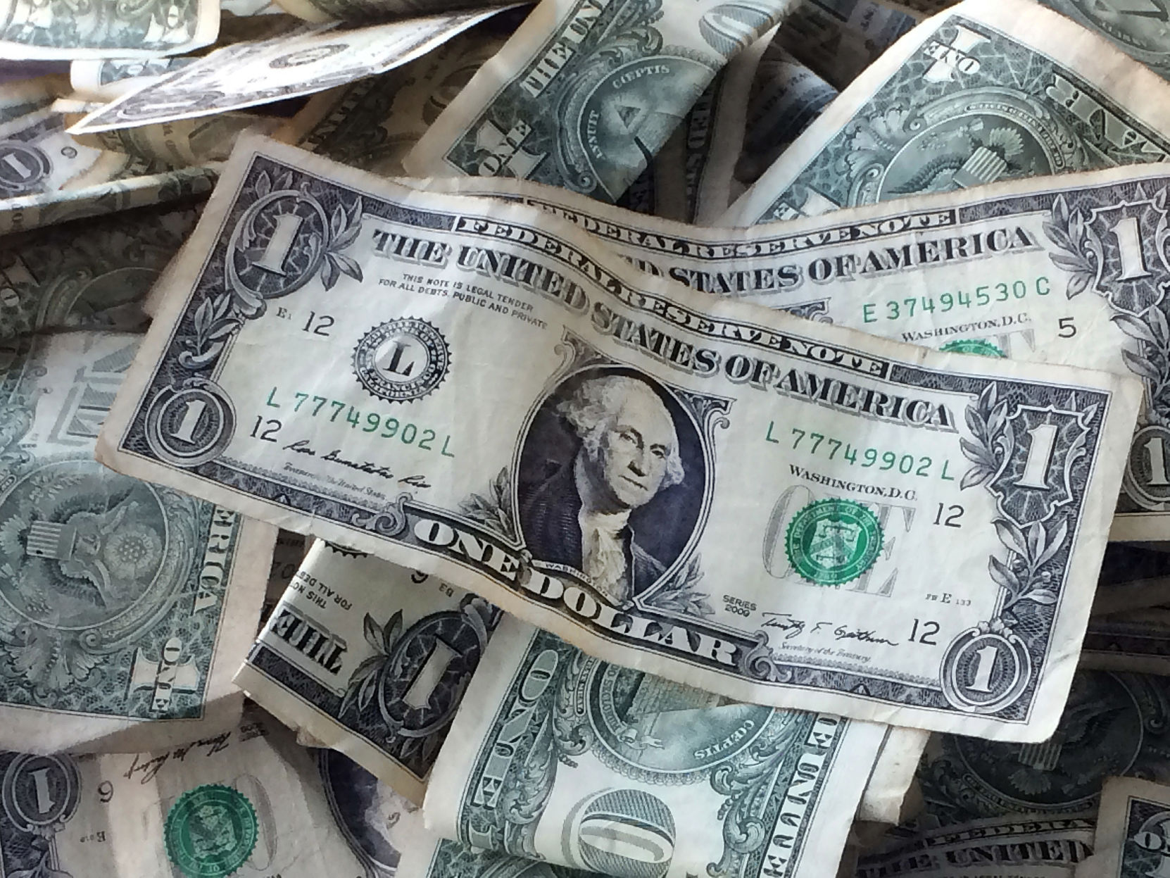 Do you have cash in your purse or wallet right now?