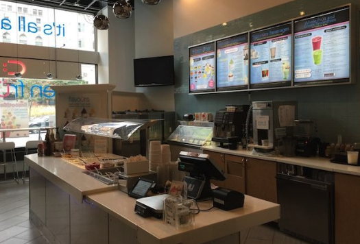 Should fast-food restaurants use reusable cups and cutlery?