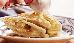 Ice Cream vs Pie: What would win arm wrestling?