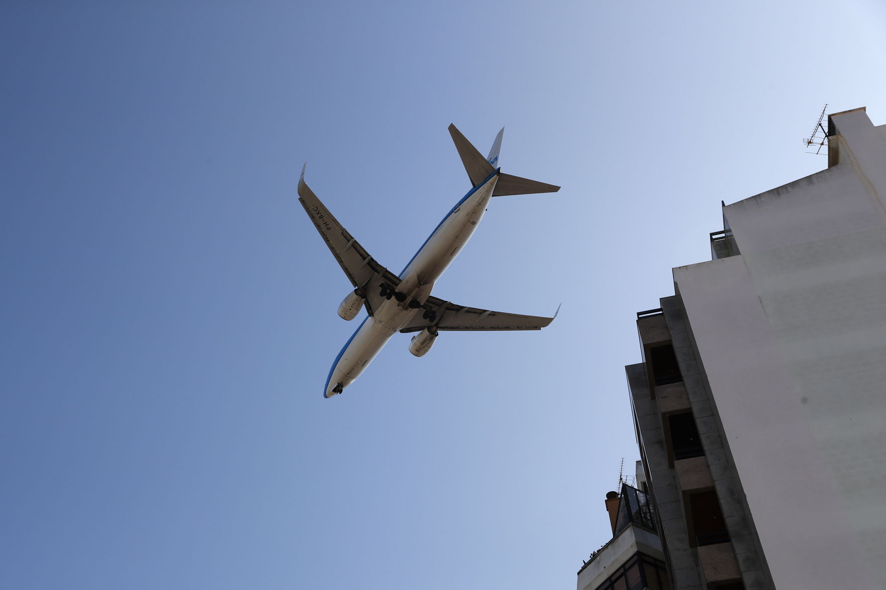 Would you pay extra to sit next to an empty airplane seat?