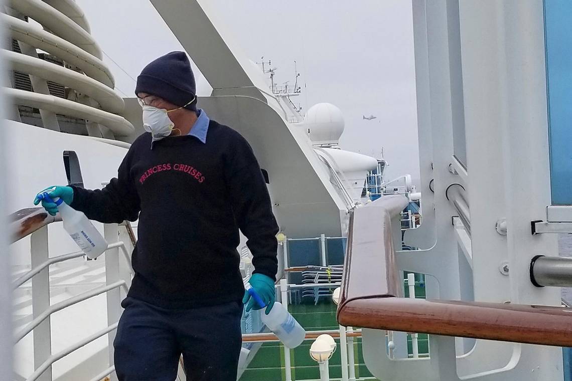 Should passengers and crew finally be allowed off Cruise ships?