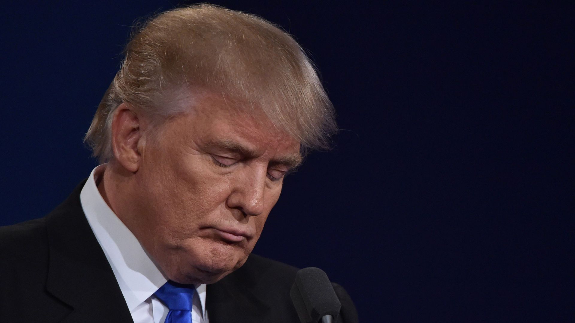 Should Trump Resign Now?