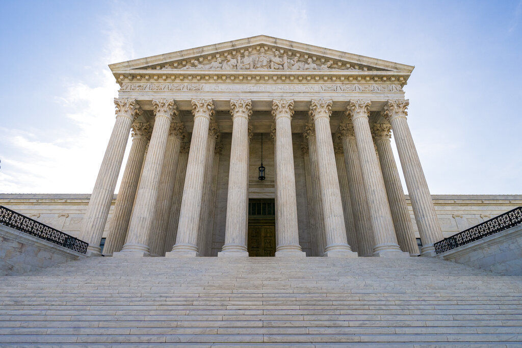 Should civil rights law protect LGBT workers from discrimination?