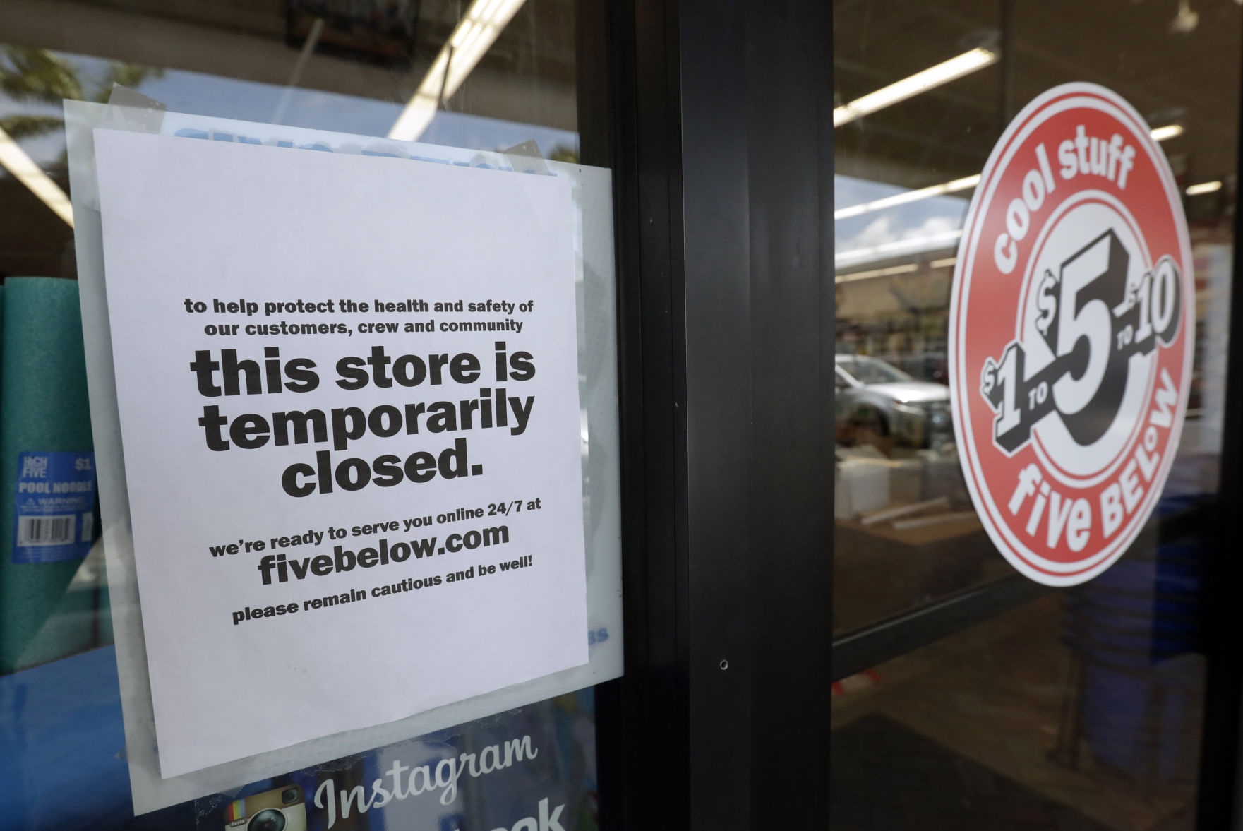Should the government disclose coronavirus loan recipients?