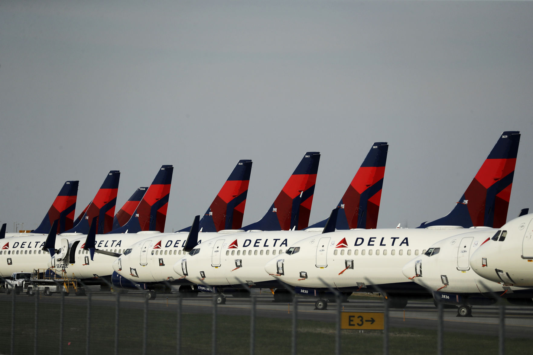 Would you feel comfortable flying on a plane?