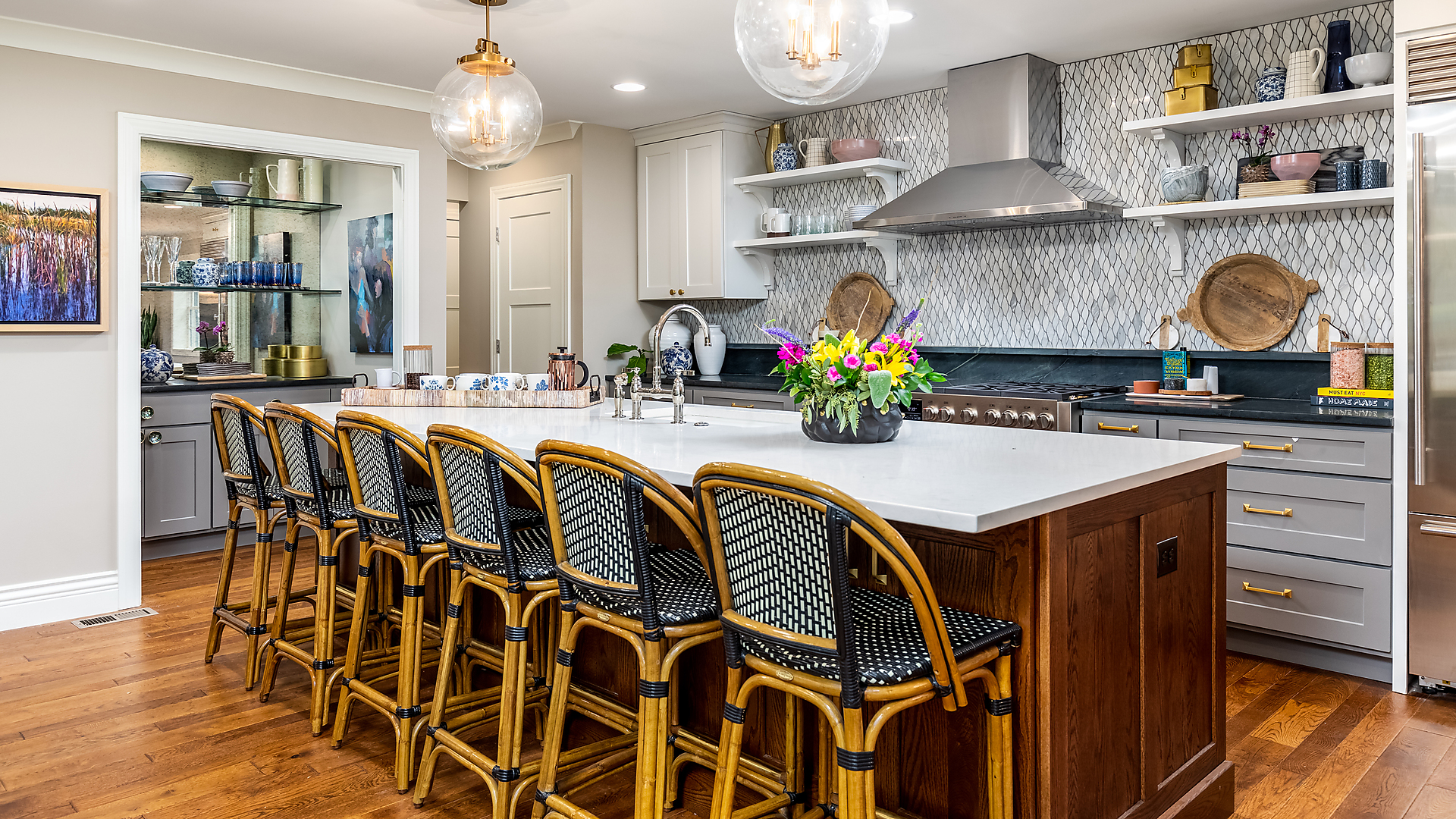 What do you think of this expansive 1950's ranch-style home?