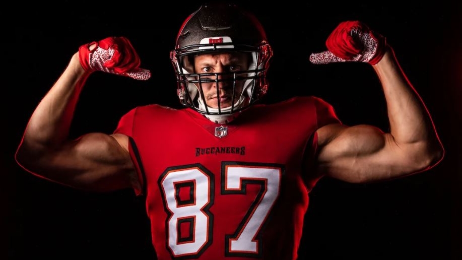 Does Gronk deserve a 95 rating of Madden NFL 21?