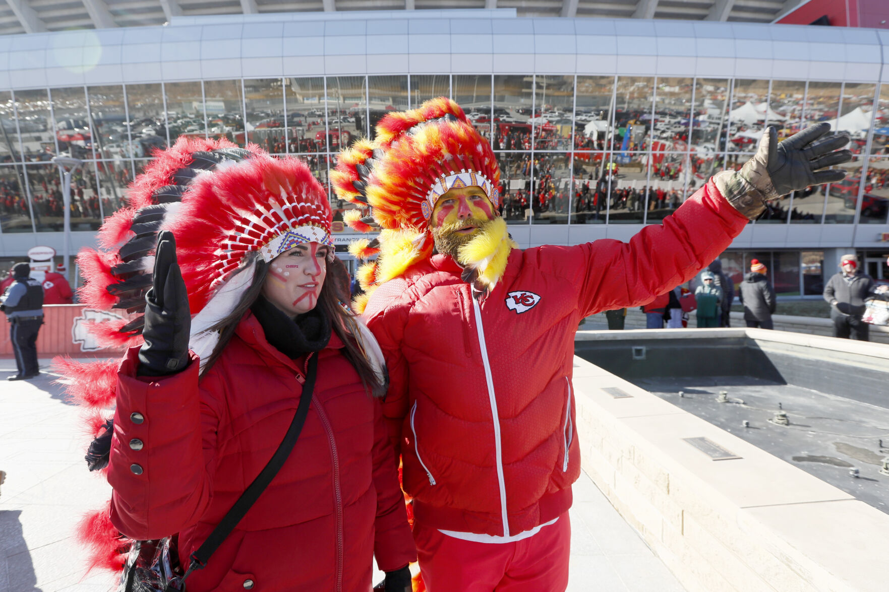 Should the Chiefs ban Native American headdresses and face paint?