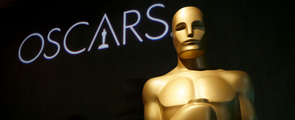 Should diversity be a factor in awarding an Oscar for best movie?