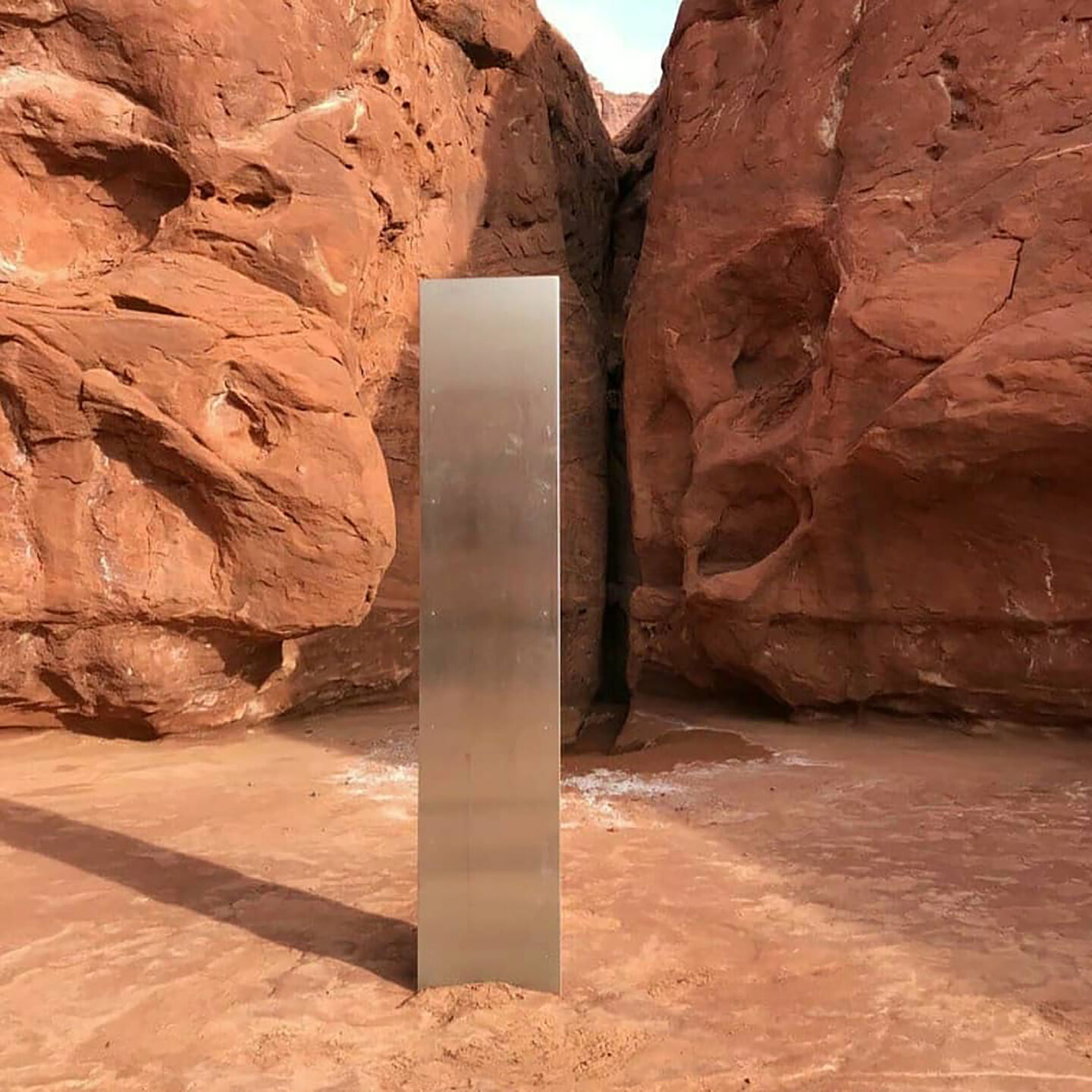 Who put up that mystery monolith in the remote Utah desert?