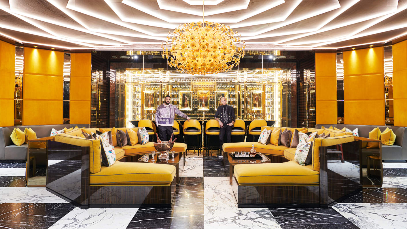 Does the chandelier in Drake's living room look like a replica of the coronavirus or is it just me?