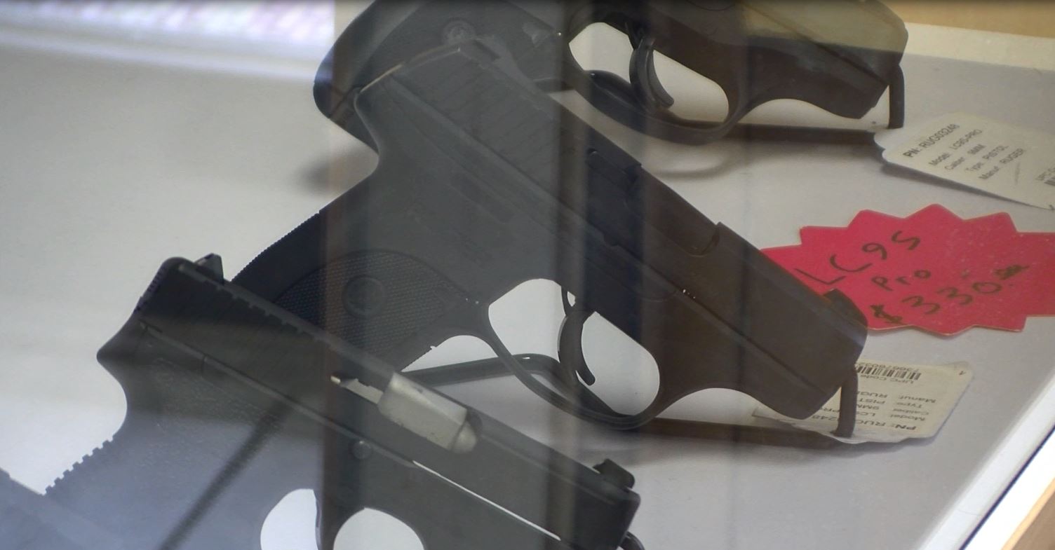Should Missouri ban enforcement of federal gun laws?