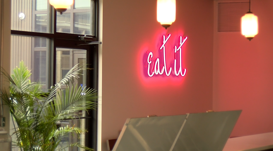 Do you feel comfortable dining in a restaurant?