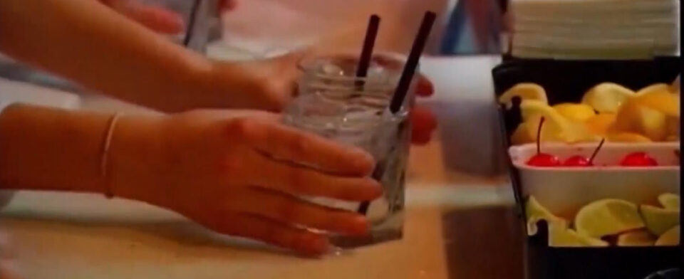 Do you agree with Palm Springs' decision to allow bars & restaurants to stay open until 2 am?
