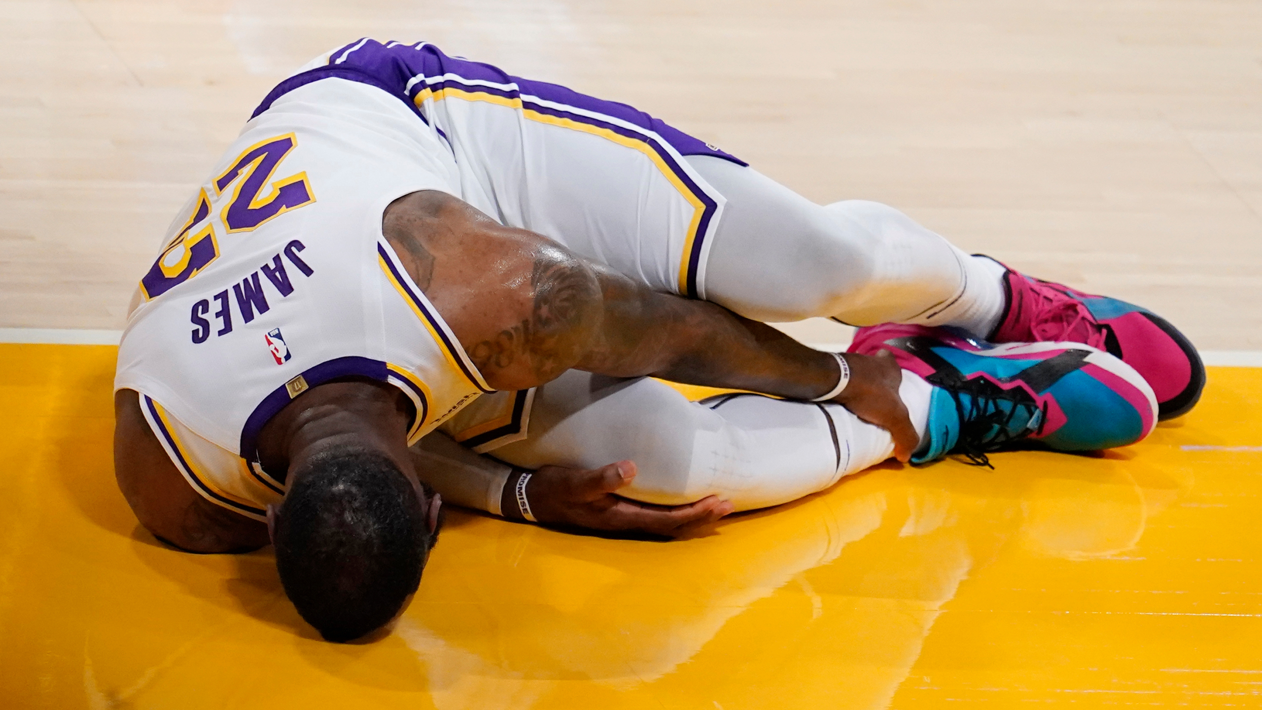 Can the Lakers continue this season strong while Lebron is out for an ankle sprain?