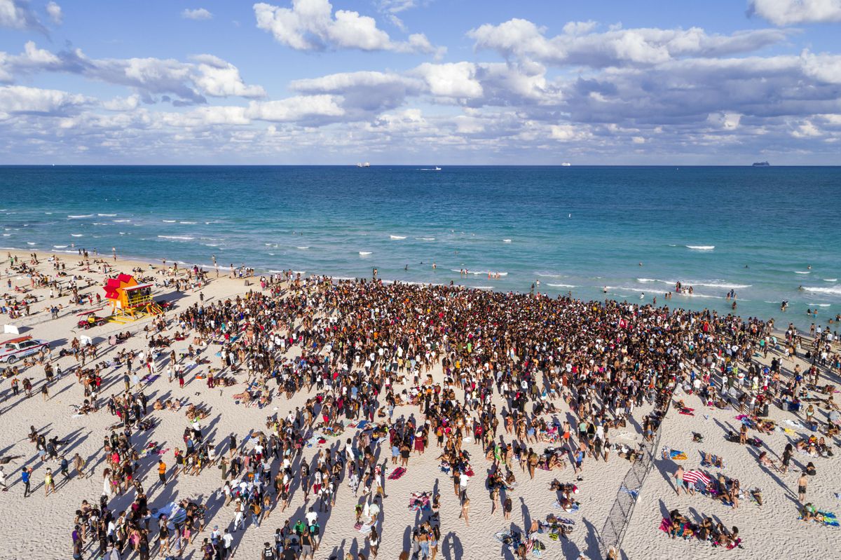 Should college students be able to gather in large crowds for spring break?
