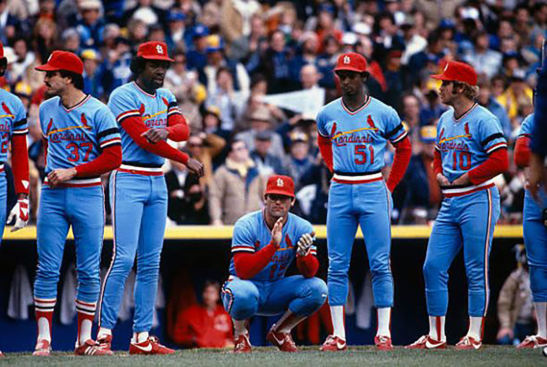 Should Major-League teams bring back powder blue road uniforms?