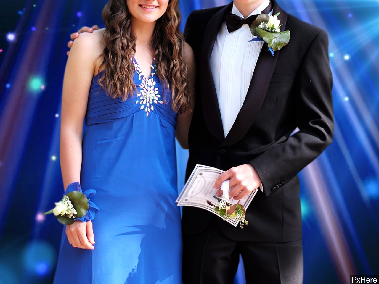 Should schools hold in-person proms?