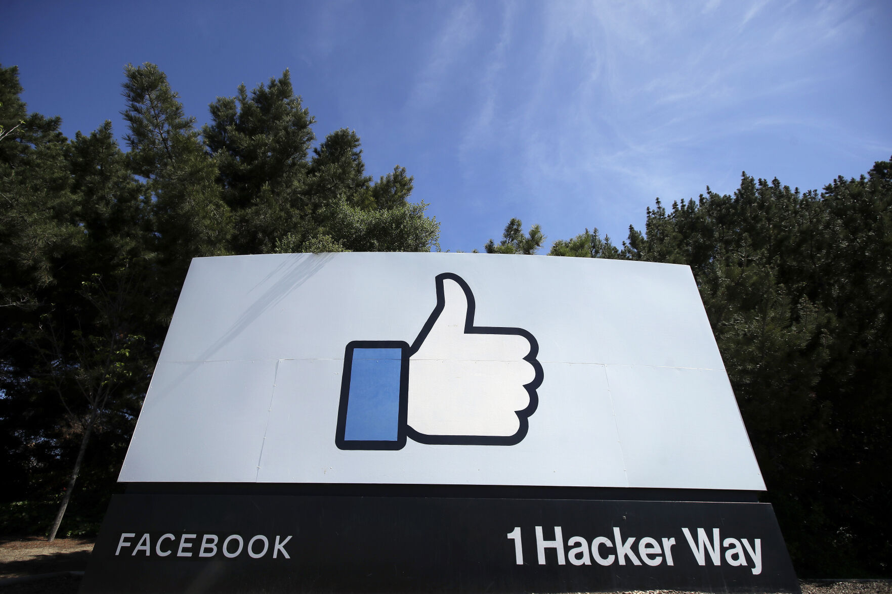 Do you agree with keeping Donald Trump banned from Facebook?