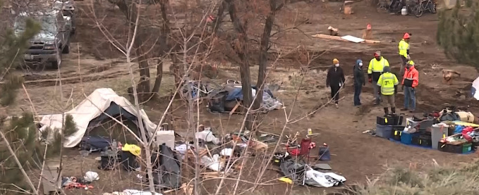 Do you think homeless camps should be permanently removed along the parkway?