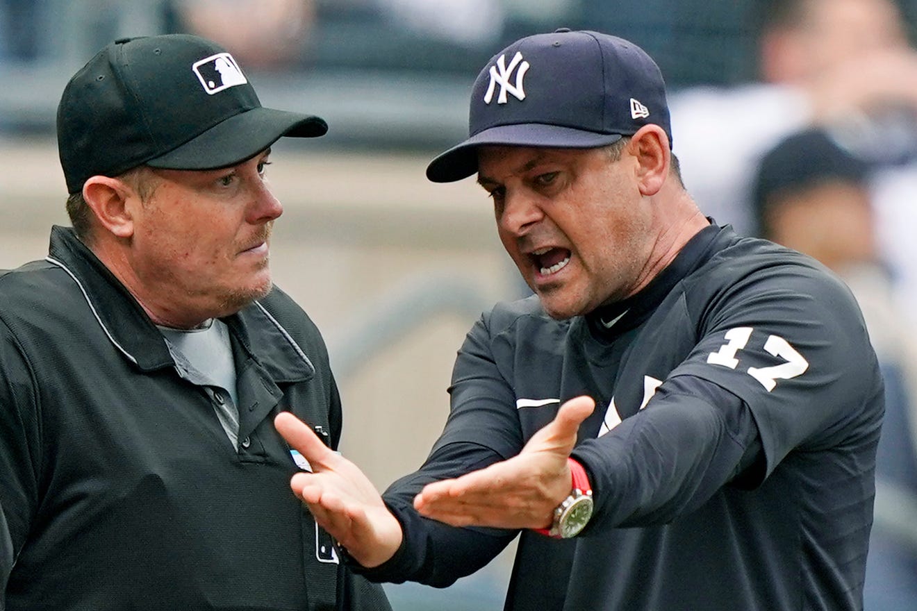 Will the Yankees keep Aaron Boone?