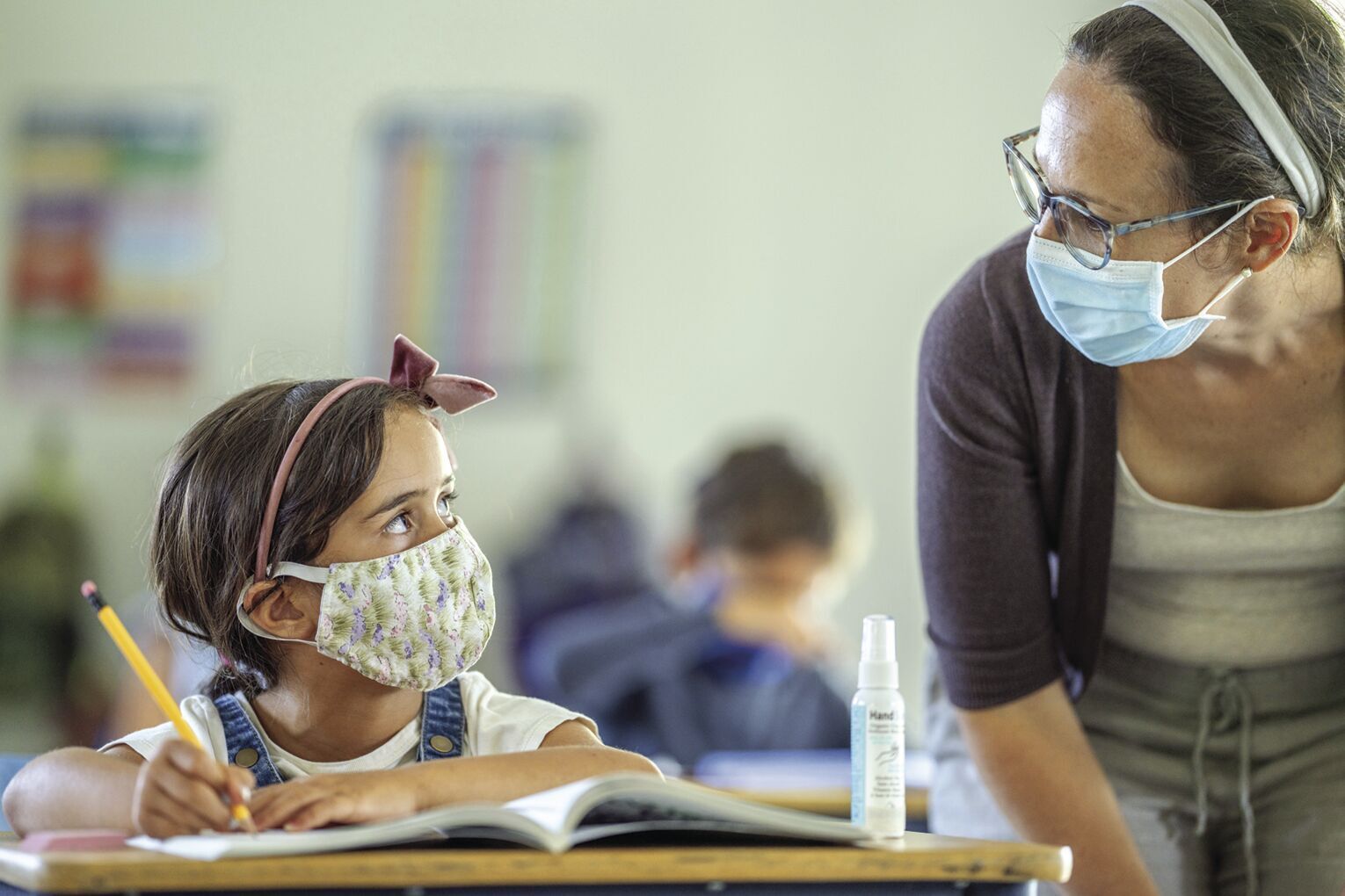 Should students and teachers go back to wearing masks in school?