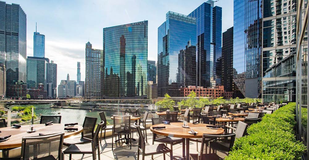 What's the better Chicago-style food?