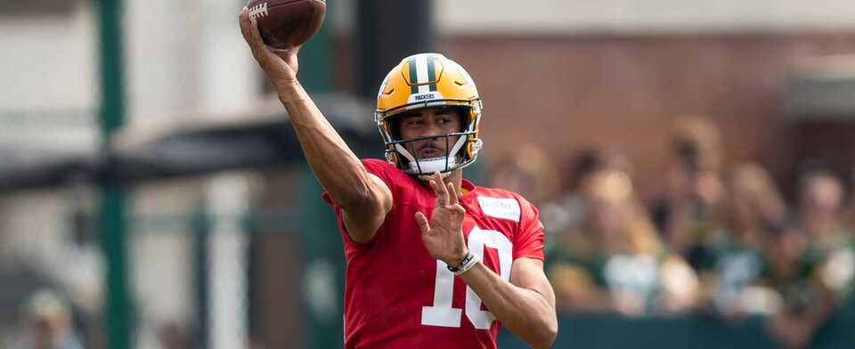 Will Jordan Love be able to live up to expectations set by Aaron Rodgers?