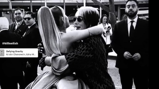 I'm ariana and billie eilish are the best singers in my oppion they both have great voices 
