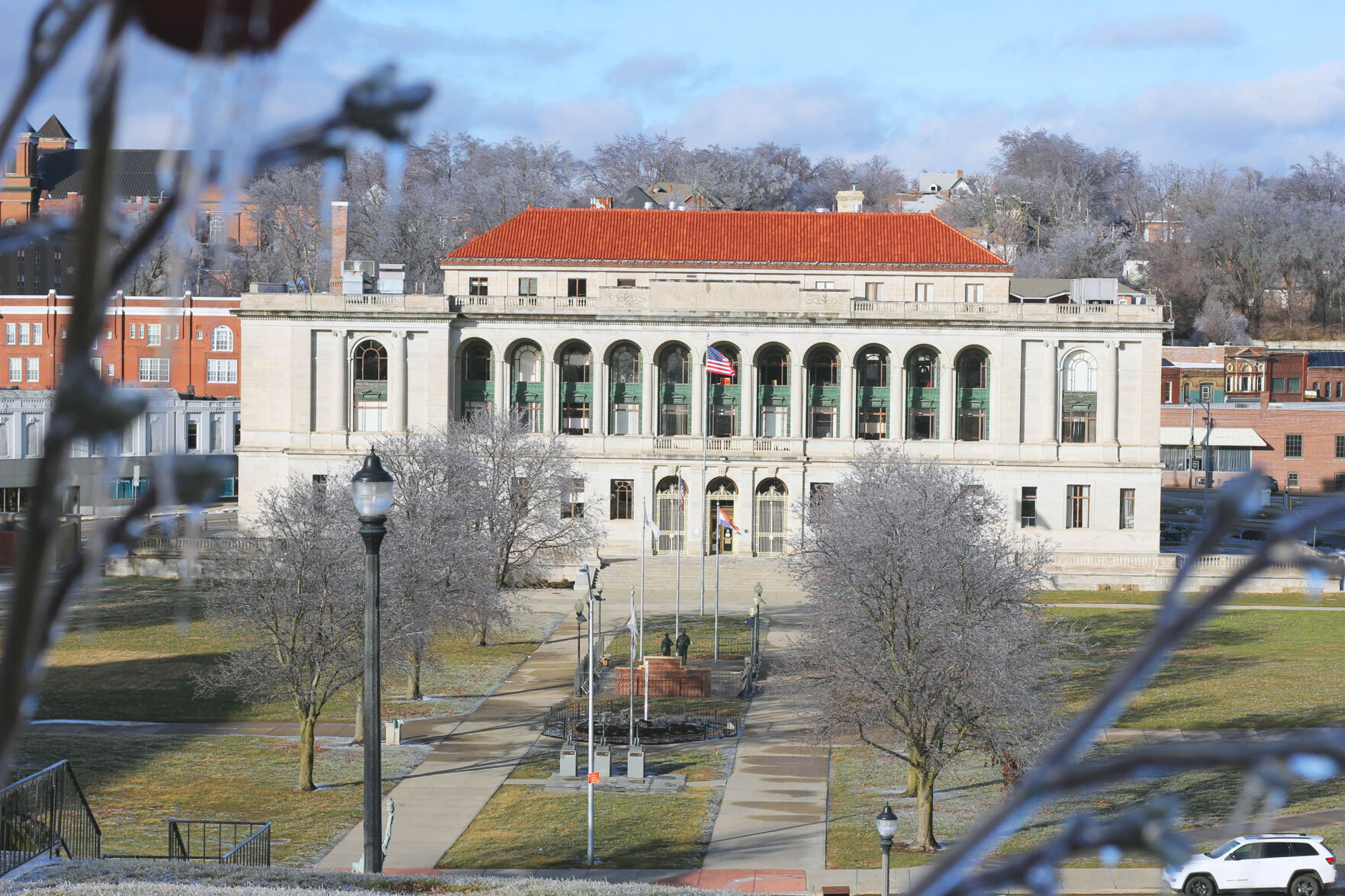 Is it a good idea for the City Council to use COVID relief money to give bonuses to city employees?
