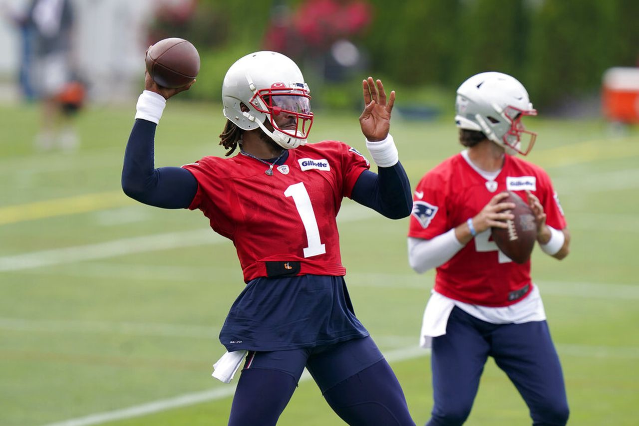 Who is a better fit for the Pats QB? 