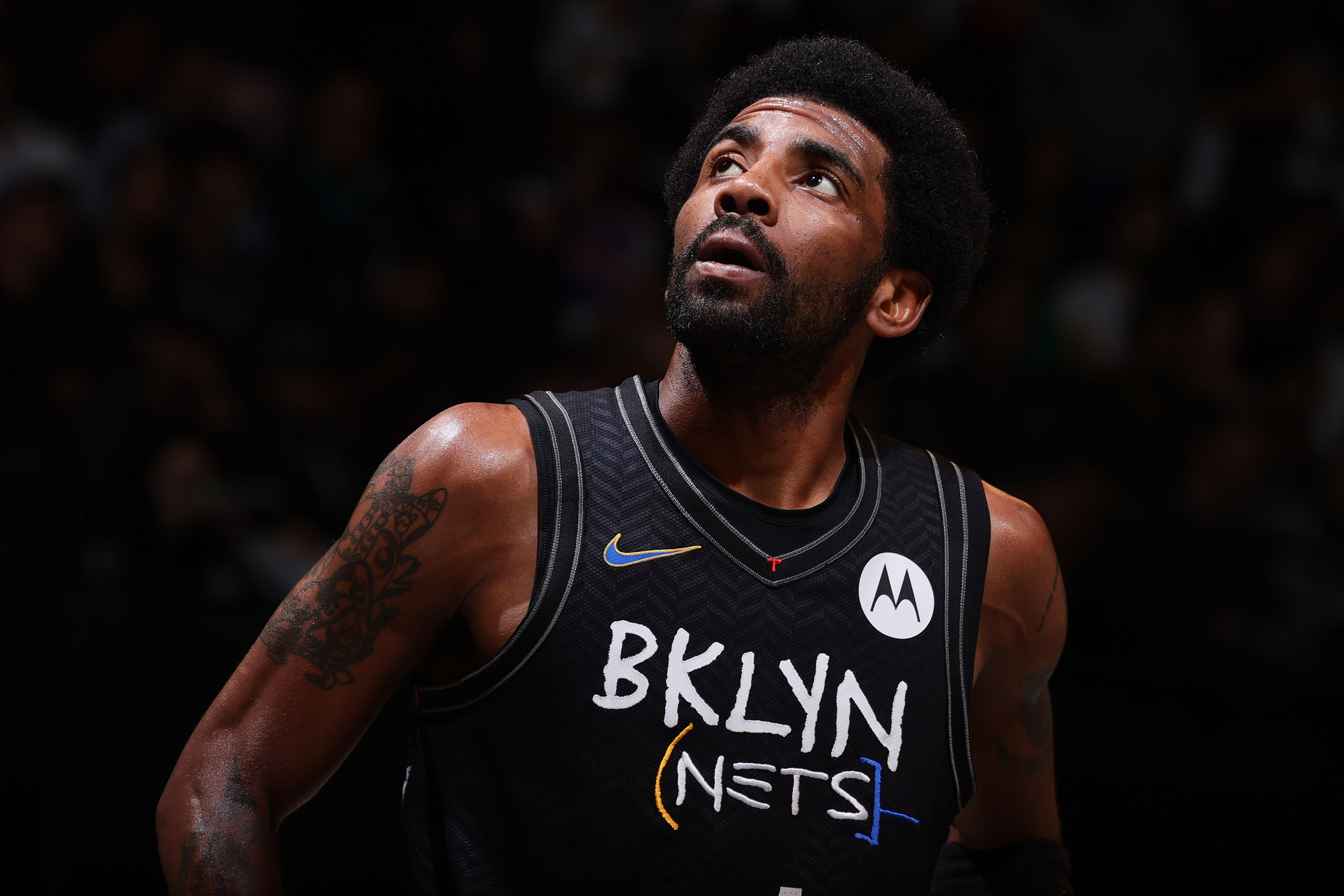 Should Kyrie Irving be able to play with the Nets if he's not vaccinated? 