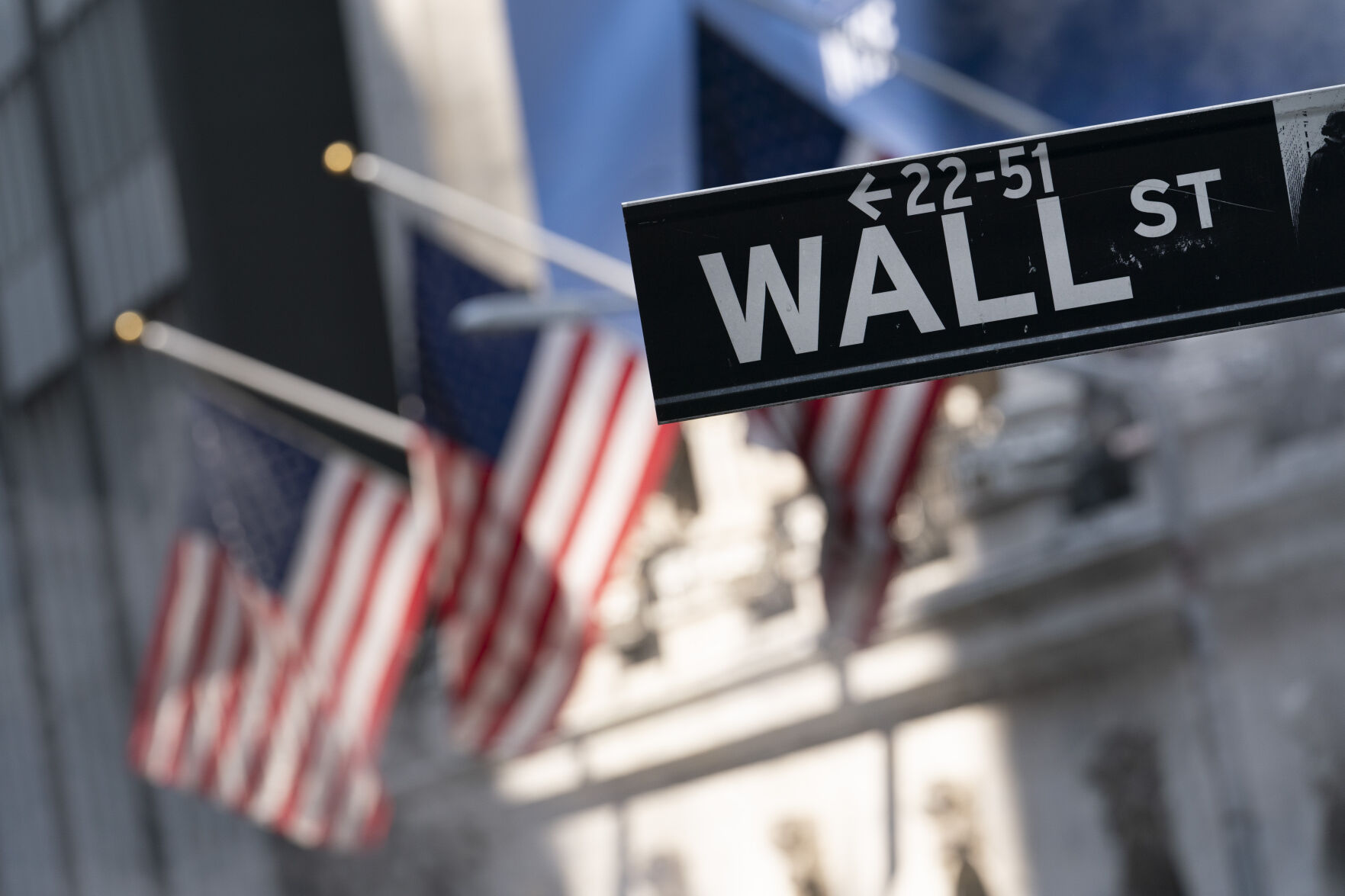 Is the stock market a good indicator of how the economy is doing?