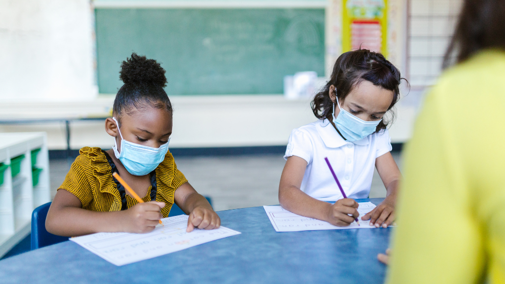 Do you think masks should be worn in school again?