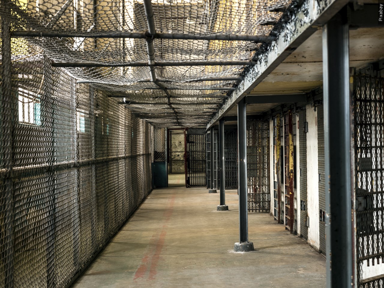 Do conditions in Missouri prisons need to improve?