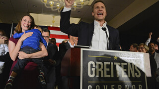 Should the decision in the Greitens child custody case be unsealed?