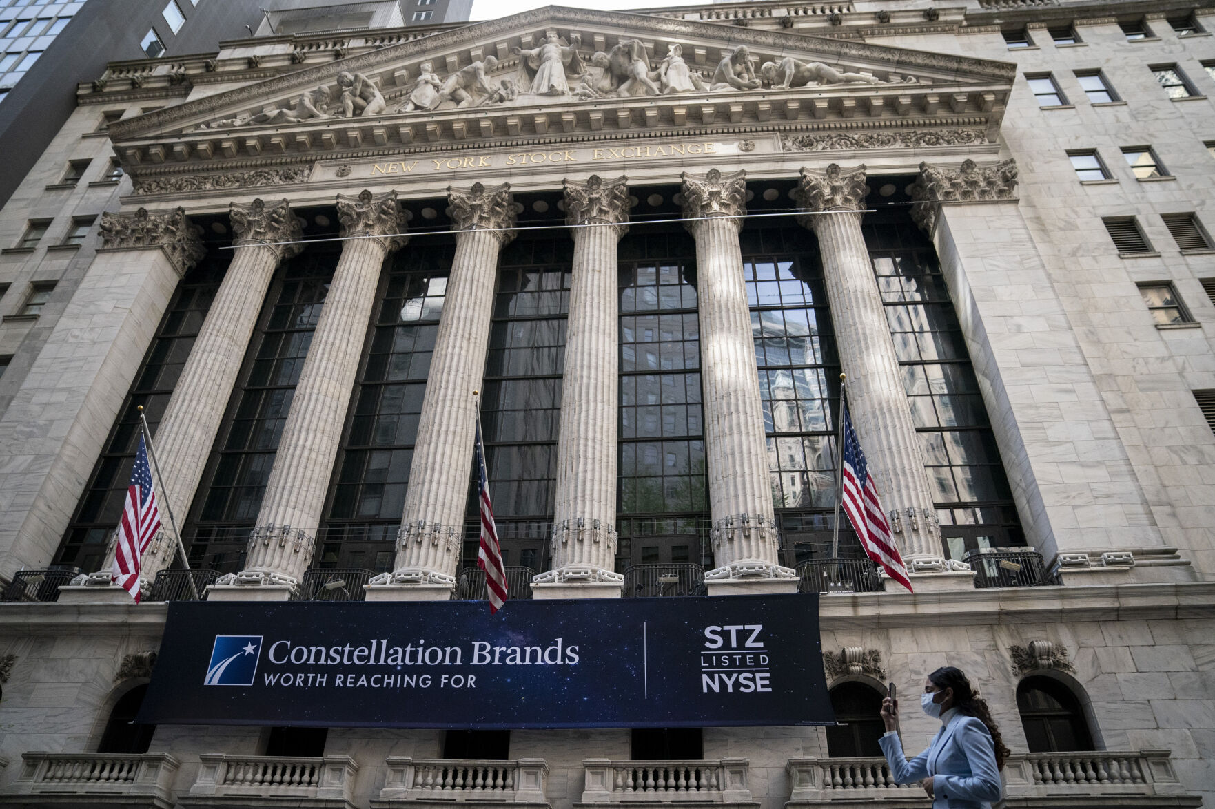 Do you think the Fed's latest interest rate hike will plunge the U.S. into a deep recession?