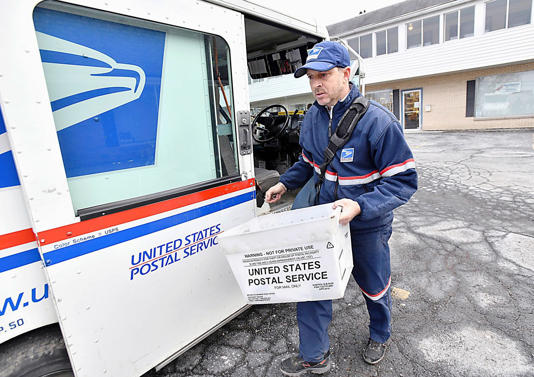 Do you think the U.S. Postal Service delivers to your home or business six days a week?