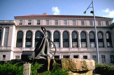 Do you think St. Joseph should enact its own tax on recreational marijuana sales?