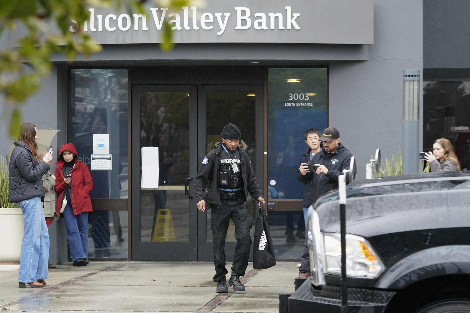 Should the U.S. bail out Silicon Valley Bank after the second largest bank failure in U.S. history? 