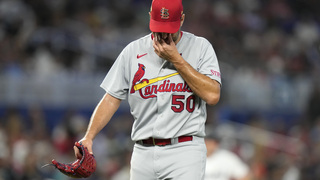 Should Adam Wainwright remain a starting pitcher for the Cardinals?