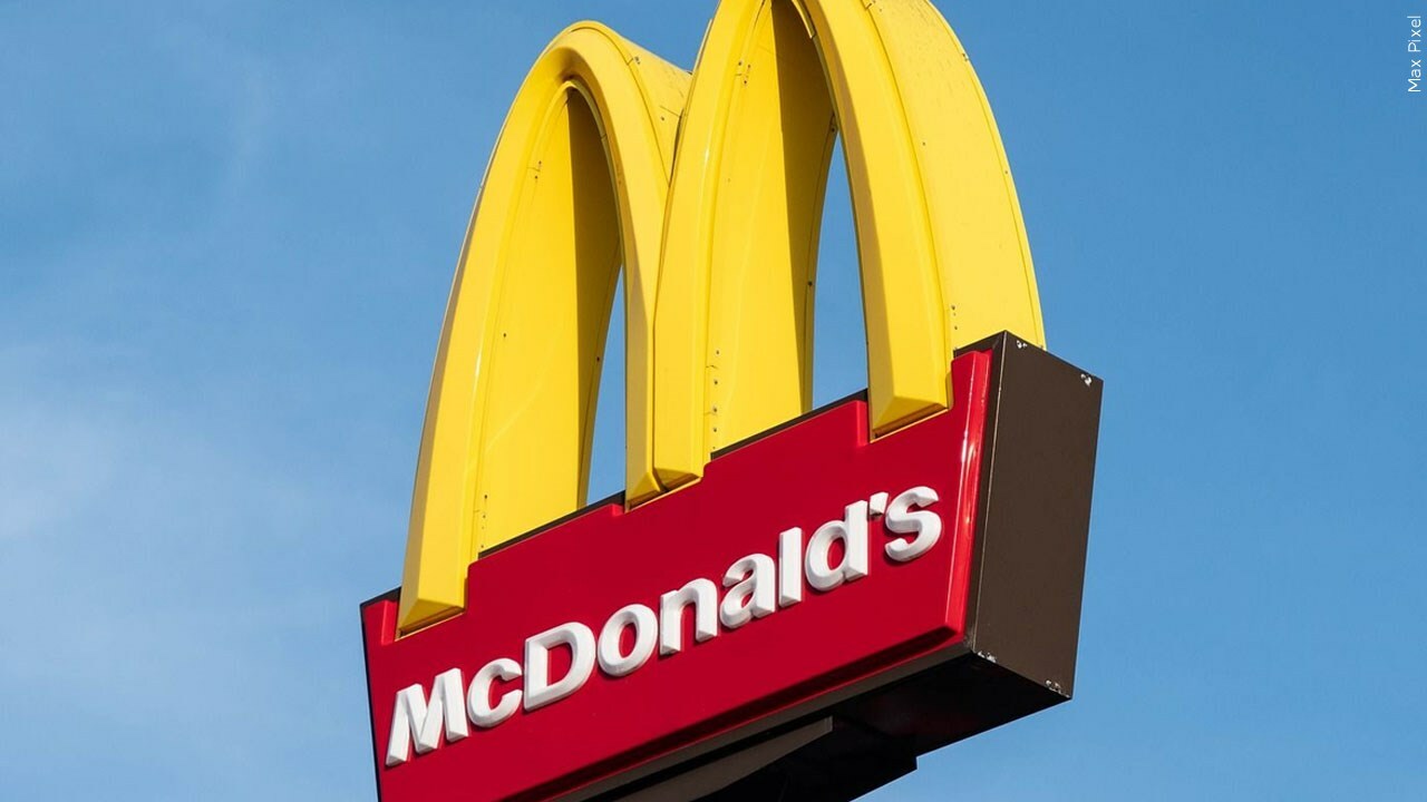 Do you think McDonald's should get rid of its self-serve drink machines?