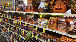 What Halloween candy do you like more? 